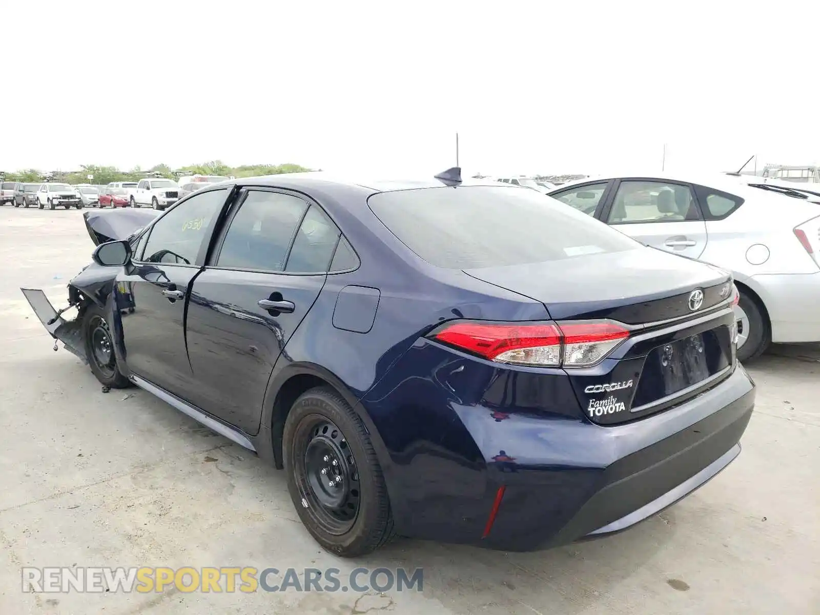 3 Photograph of a damaged car 5YFEPRAE7LP123725 TOYOTA COROLLA 2020