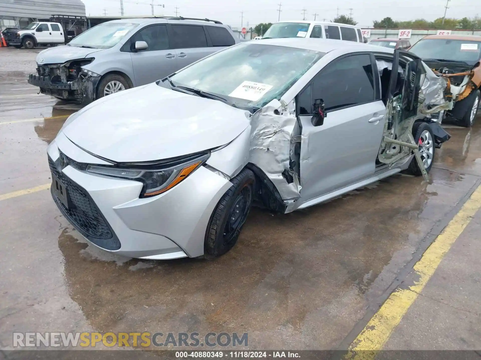 2 fotografías del automóvil dañado 5YFEPRAE7LP125491 TOYOTA COROLLA 2020