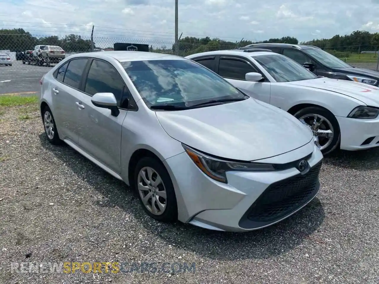1 Photograph of a damaged car 5YFEPRAE7LP133302 TOYOTA COROLLA 2020