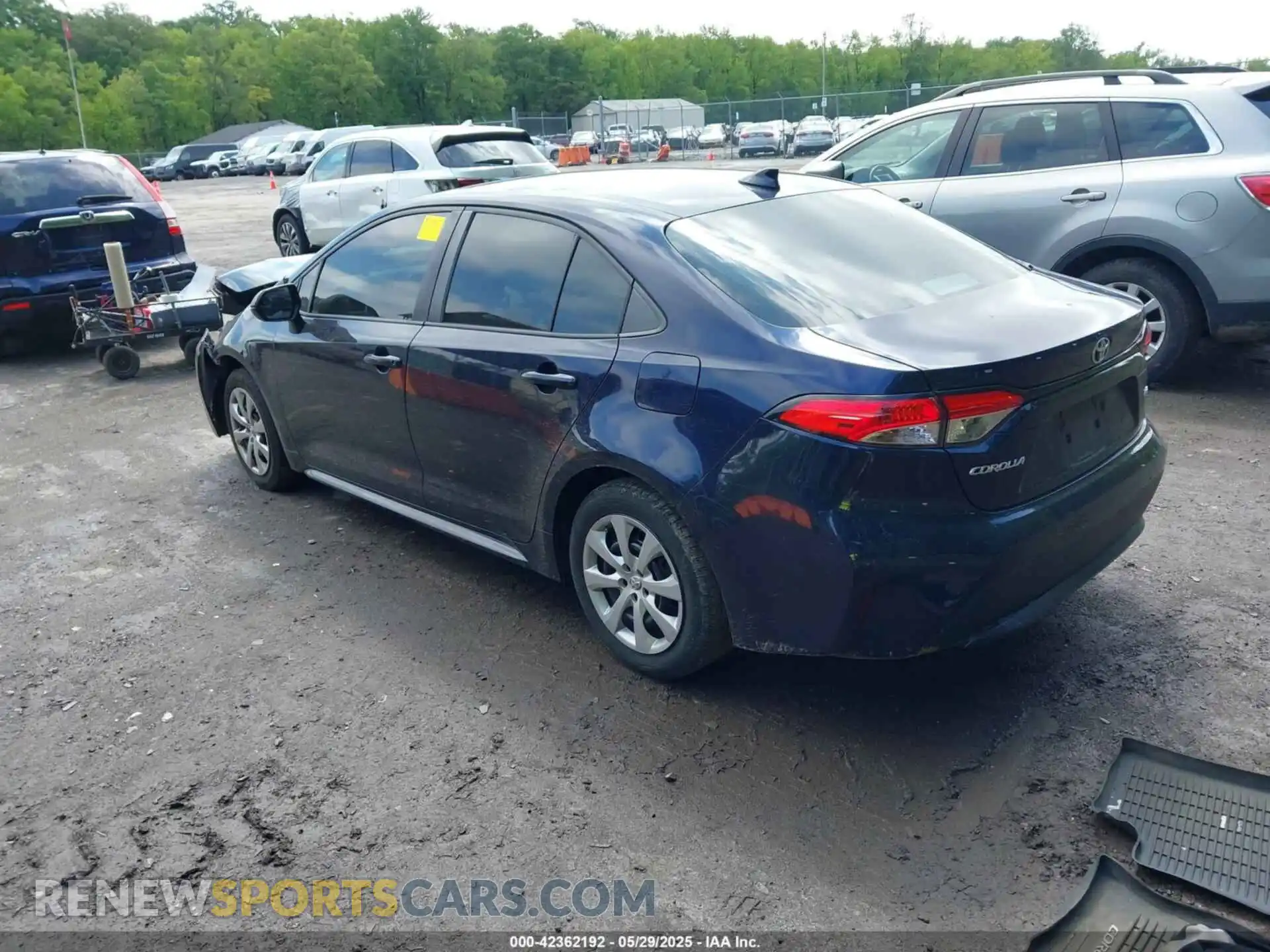 3 Photograph of a damaged car 5YFEPRAE7LP134594 TOYOTA COROLLA 2020