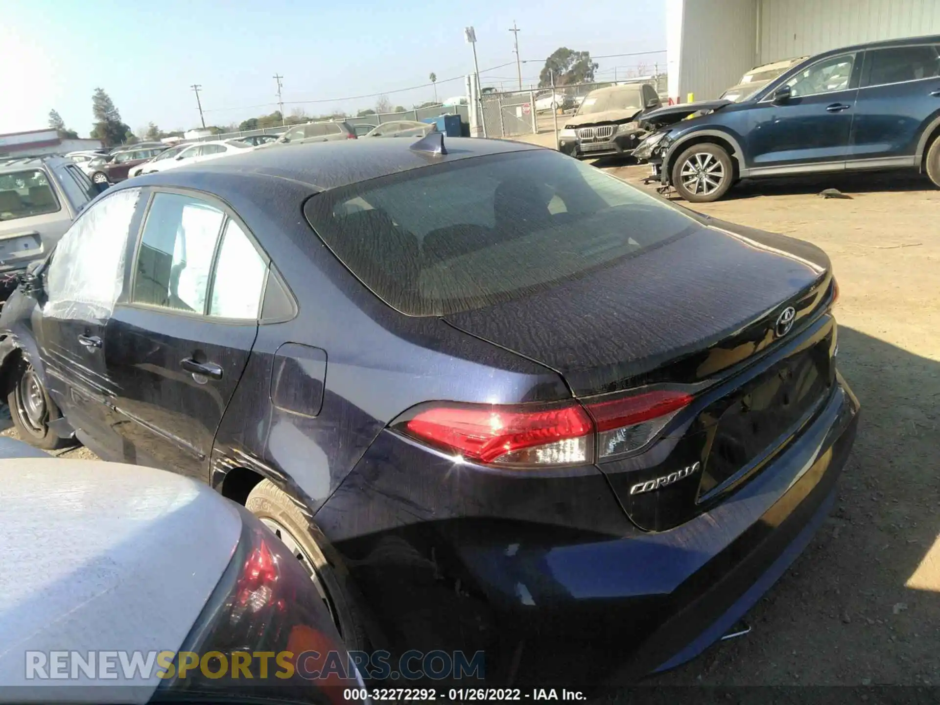 3 Photograph of a damaged car 5YFEPRAE7LP140461 TOYOTA COROLLA 2020