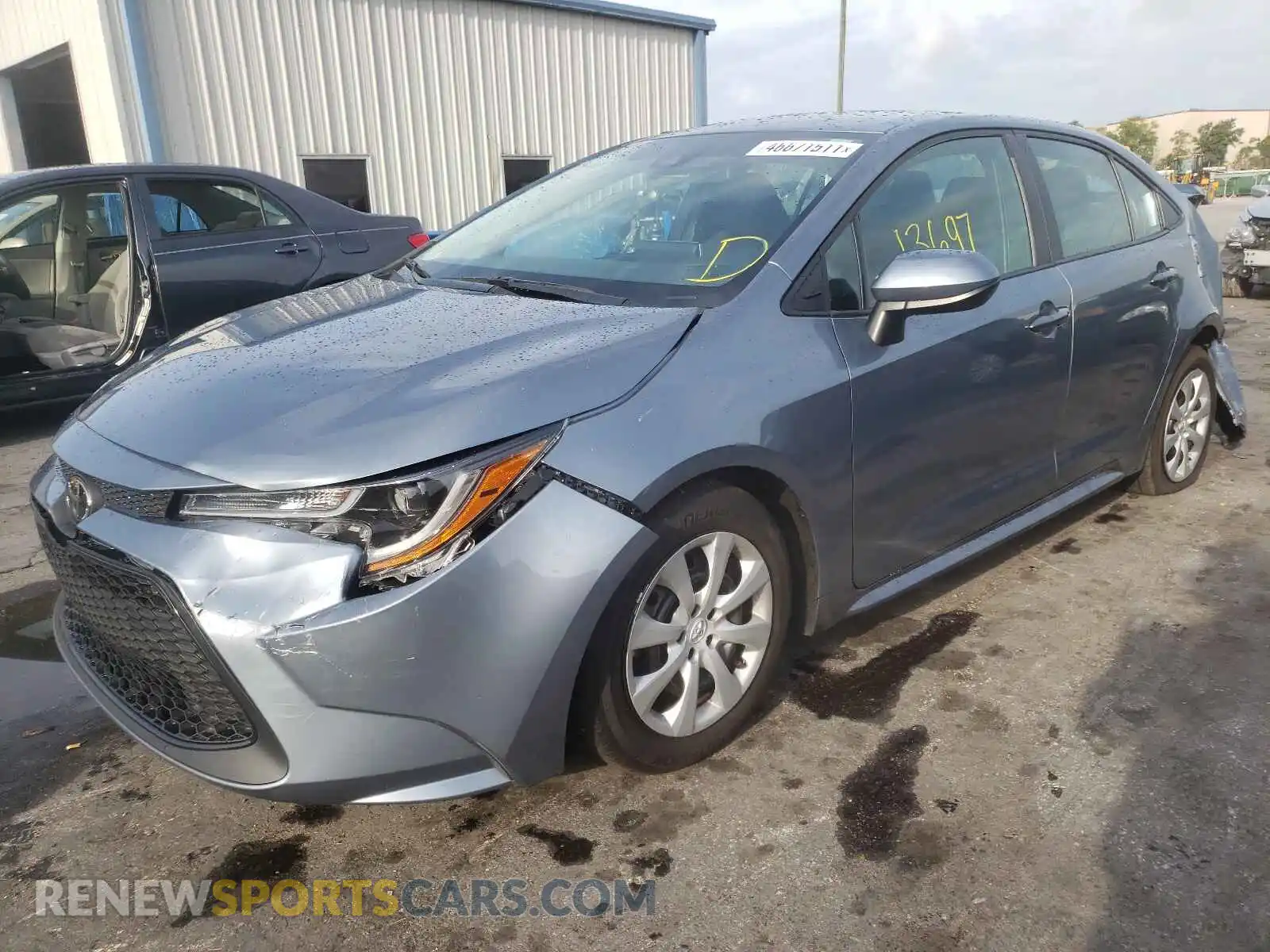 2 Photograph of a damaged car 5YFEPRAE7LP140475 TOYOTA COROLLA 2020