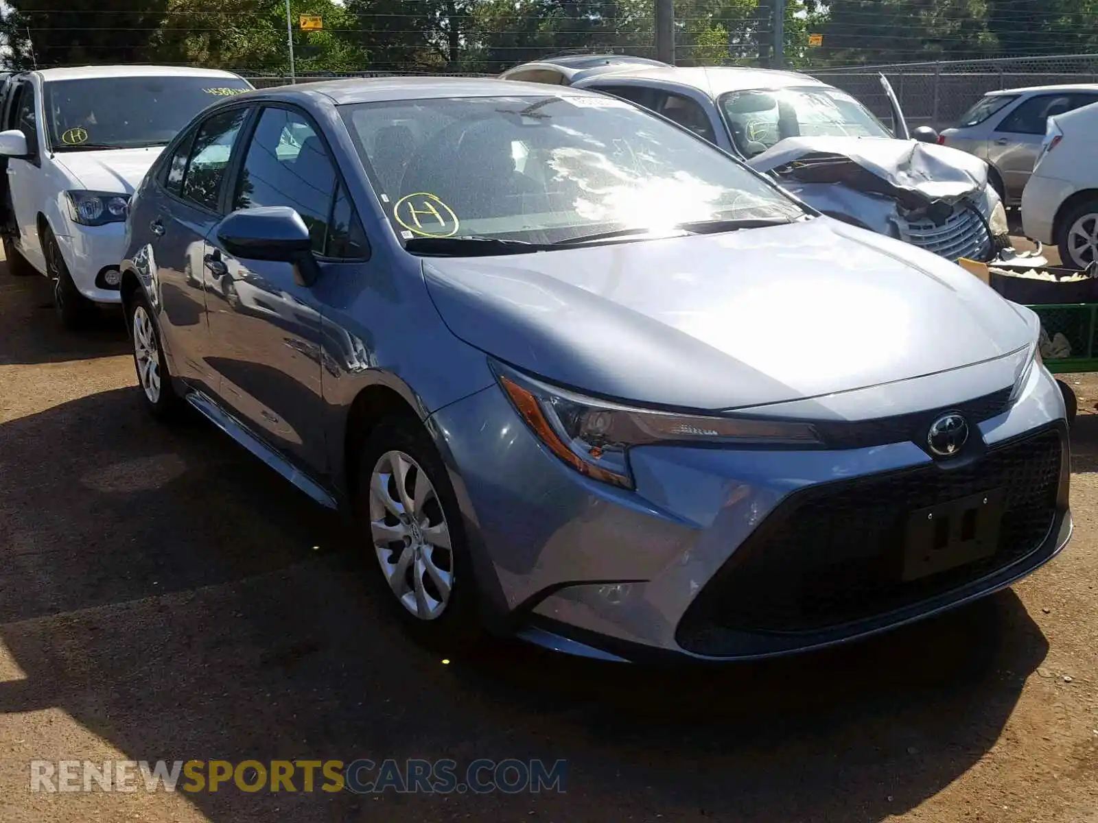 1 Photograph of a damaged car 5YFEPRAE8LP019616 TOYOTA COROLLA 2020