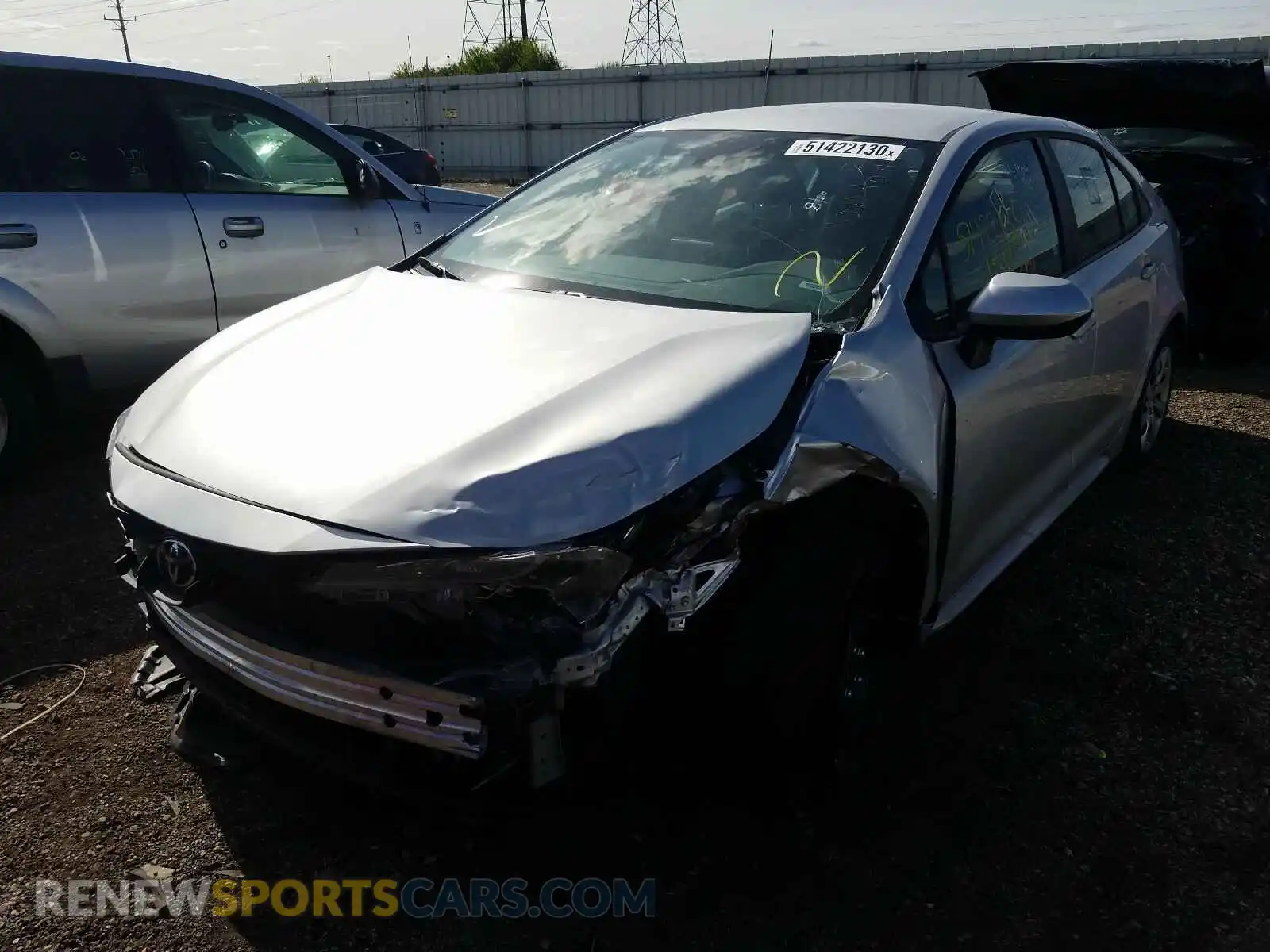 2 fotografías del automóvil dañado 5YFEPRAE8LP028476 TOYOTA COROLLA 2020