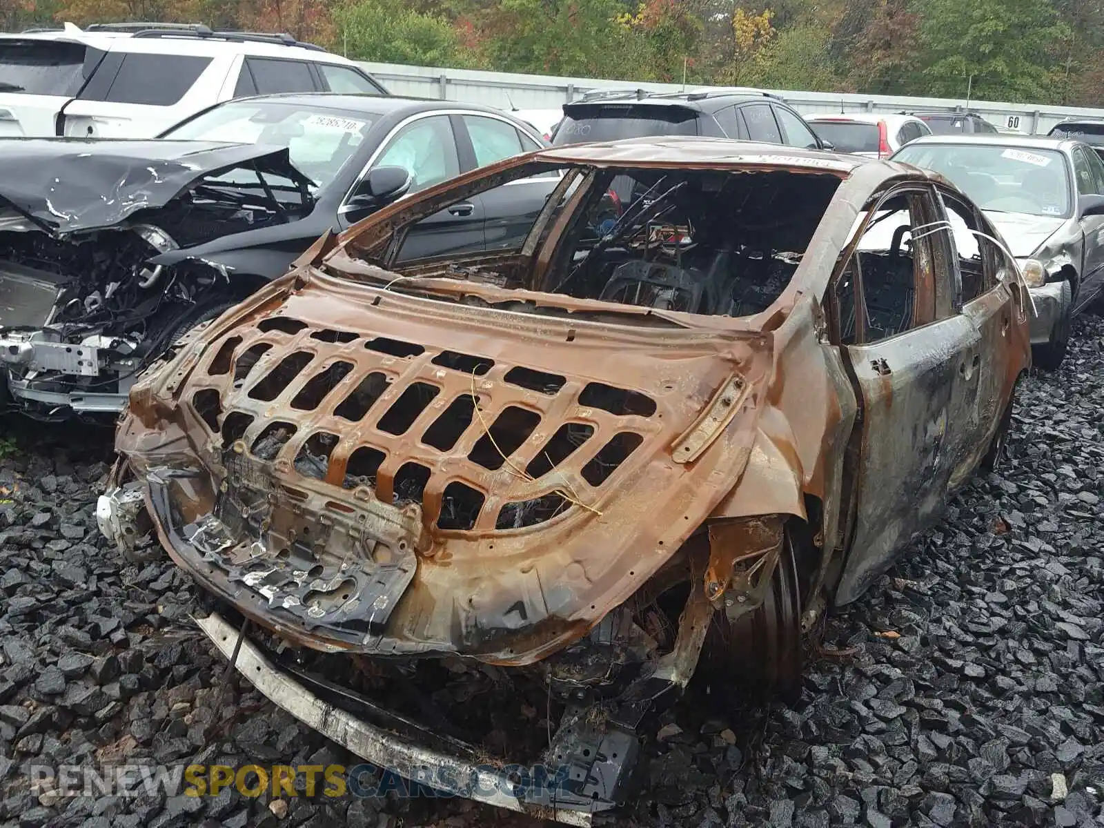 2 Photograph of a damaged car 5YFEPRAE8LP030700 TOYOTA COROLLA 2020