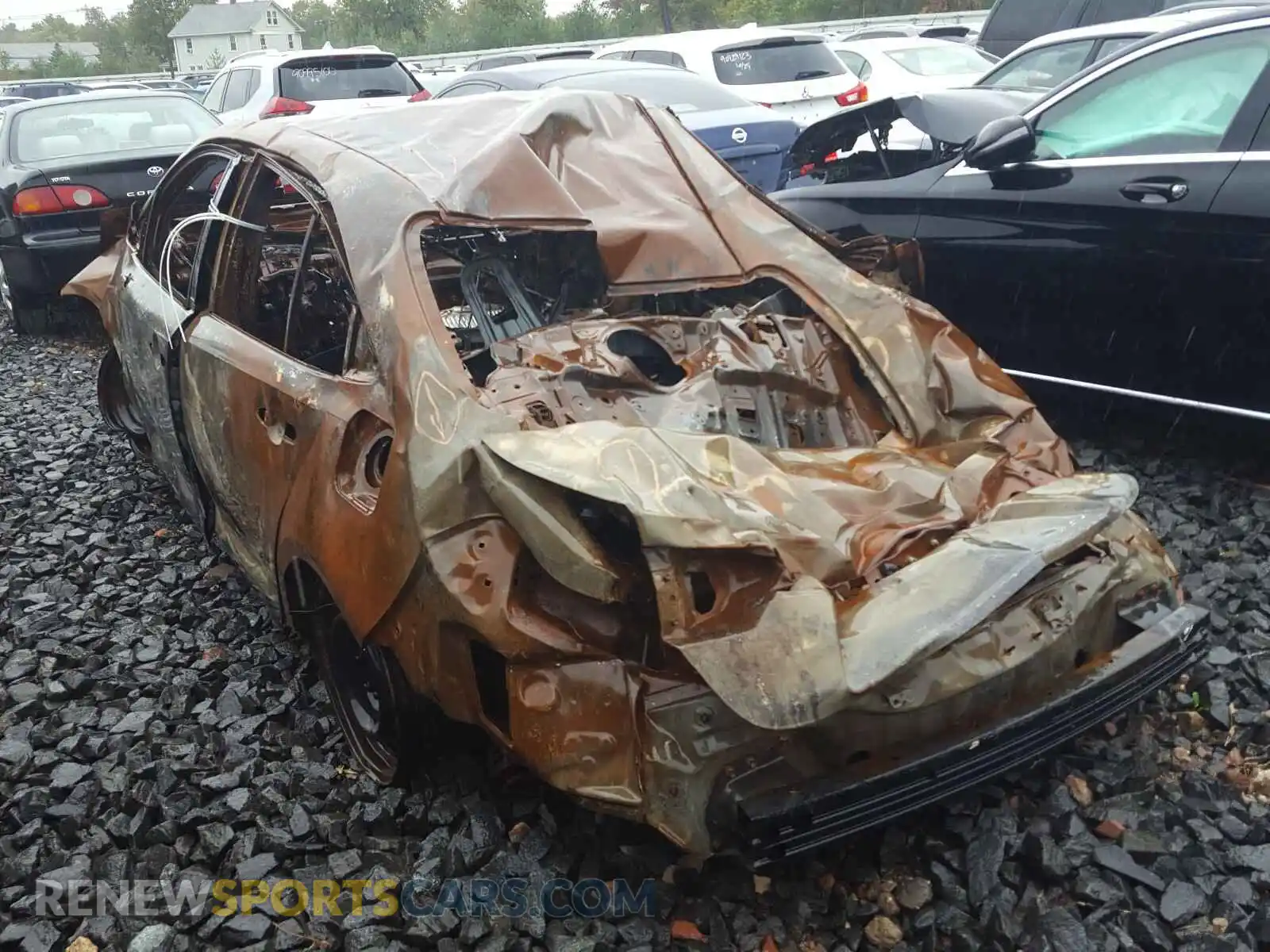 3 Photograph of a damaged car 5YFEPRAE8LP030700 TOYOTA COROLLA 2020