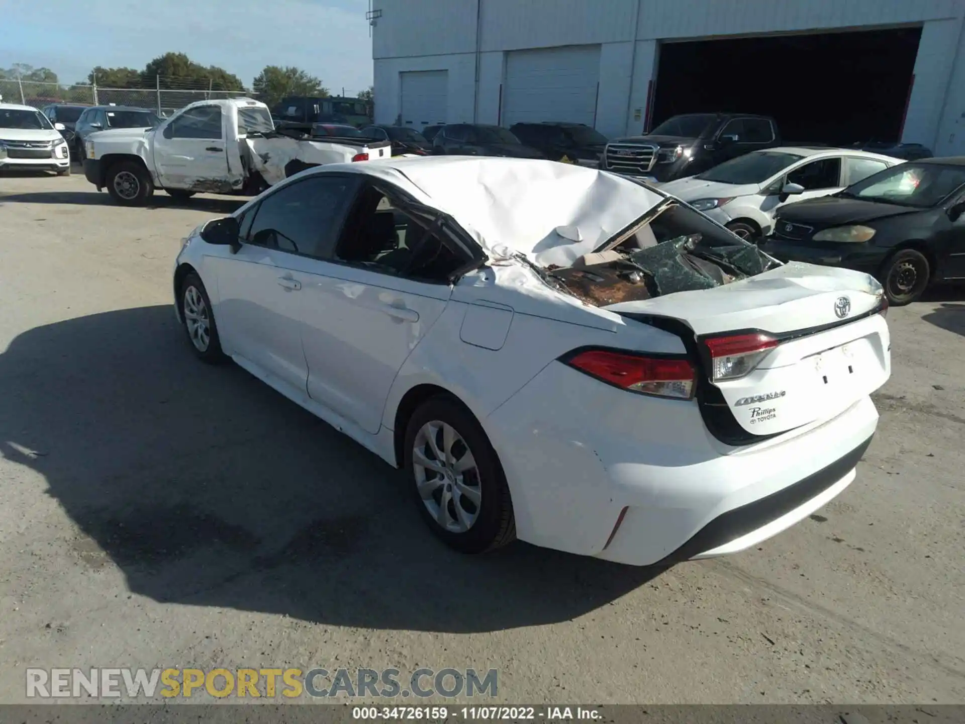 3 Photograph of a damaged car 5YFEPRAE8LP047853 TOYOTA COROLLA 2020