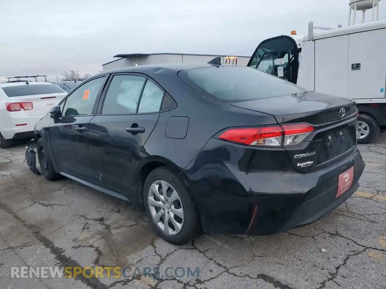 2 Photograph of a damaged car 5YFEPRAE8LP061686 TOYOTA COROLLA 2020
