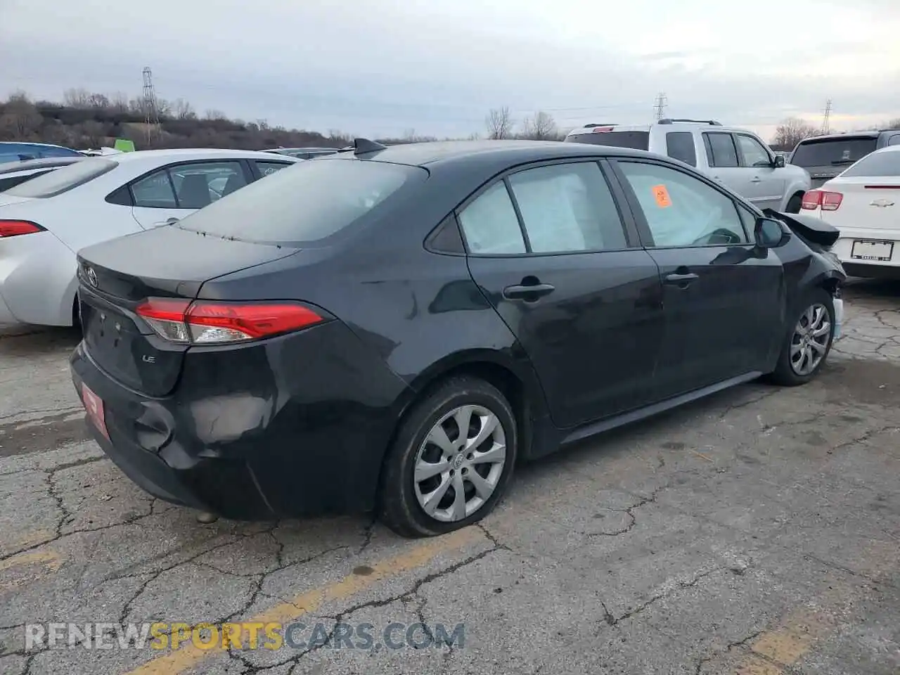 3 Photograph of a damaged car 5YFEPRAE8LP061686 TOYOTA COROLLA 2020