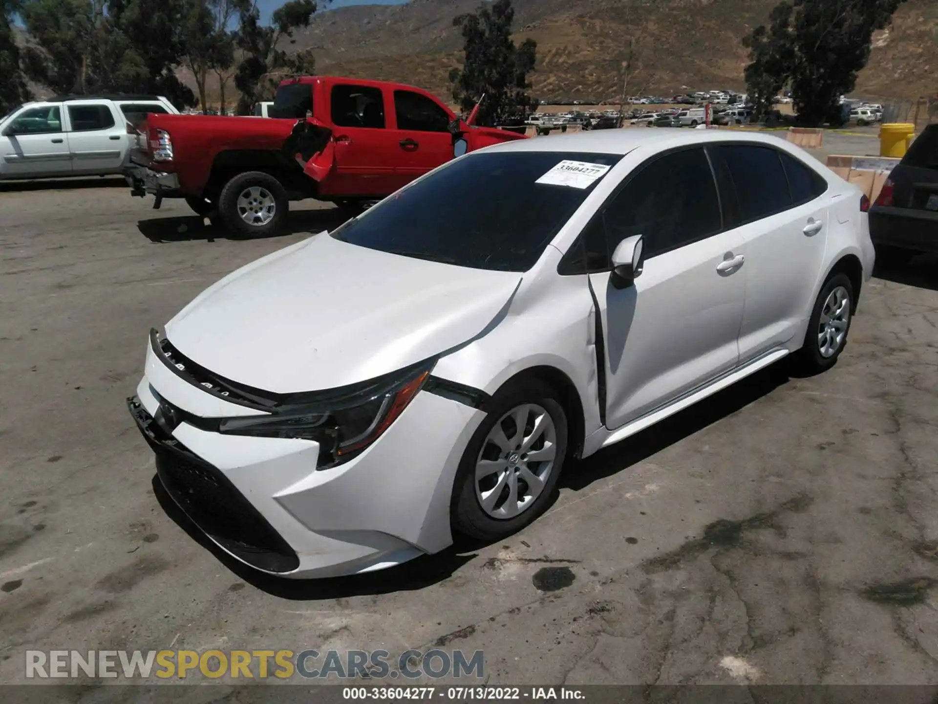 2 Photograph of a damaged car 5YFEPRAE8LP061767 TOYOTA COROLLA 2020