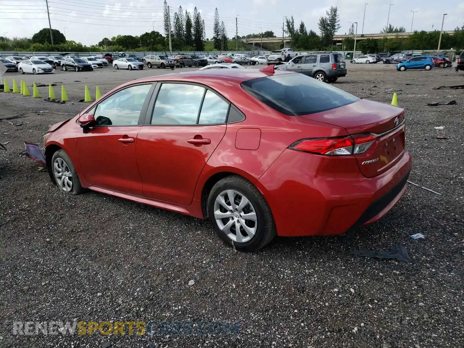 3 Photograph of a damaged car 5YFEPRAE8LP064300 TOYOTA COROLLA 2020