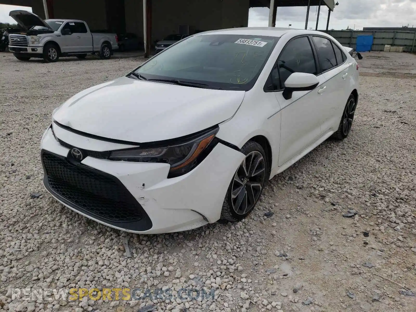 2 Photograph of a damaged car 5YFEPRAE8LP073966 TOYOTA COROLLA 2020