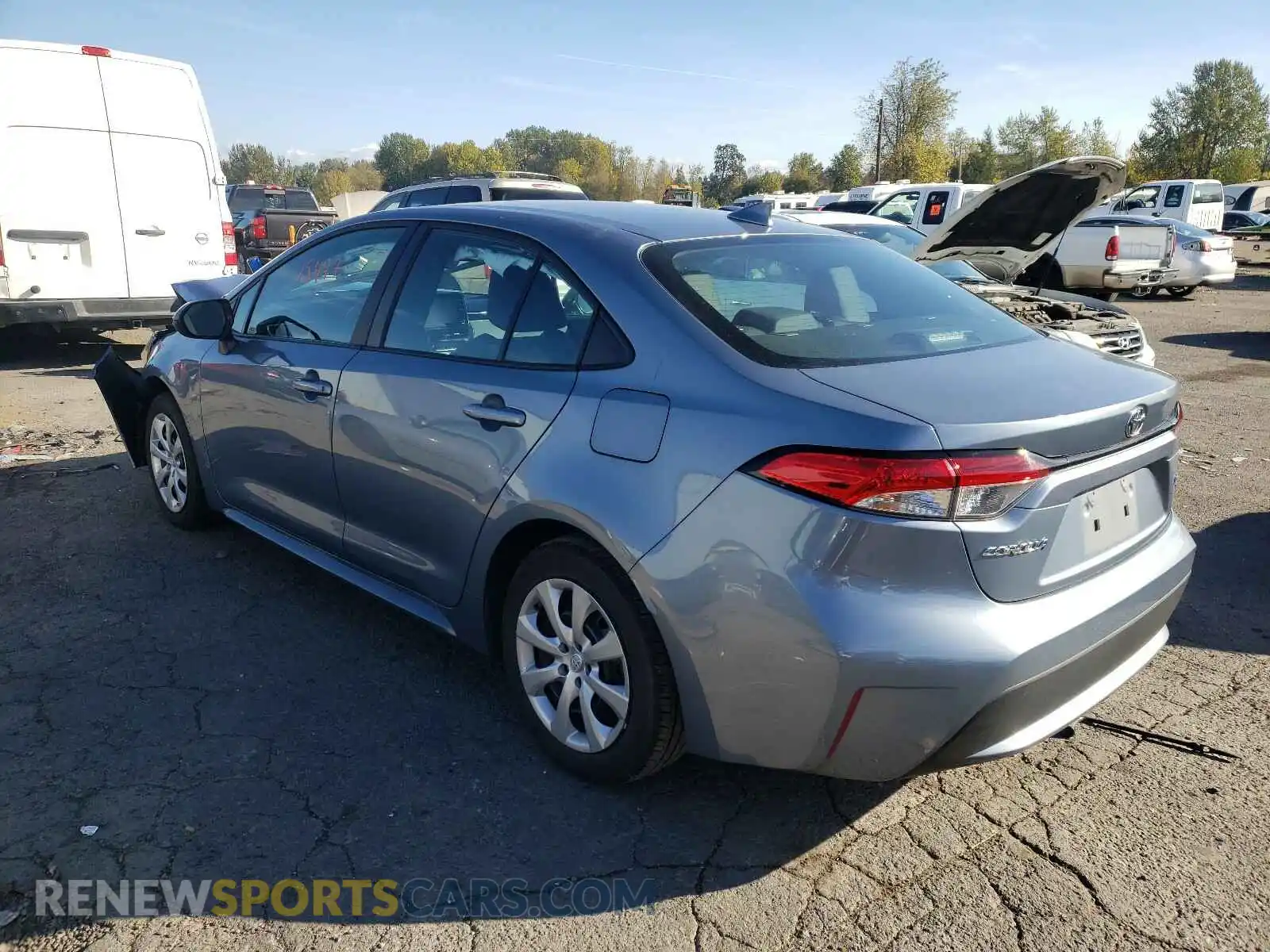 3 Photograph of a damaged car 5YFEPRAE8LP075121 TOYOTA COROLLA 2020