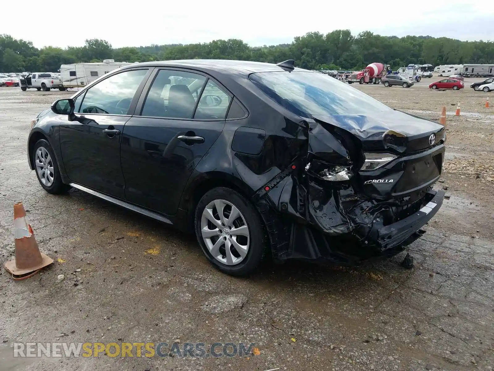 3 Photograph of a damaged car 5YFEPRAE8LP076740 TOYOTA COROLLA 2020