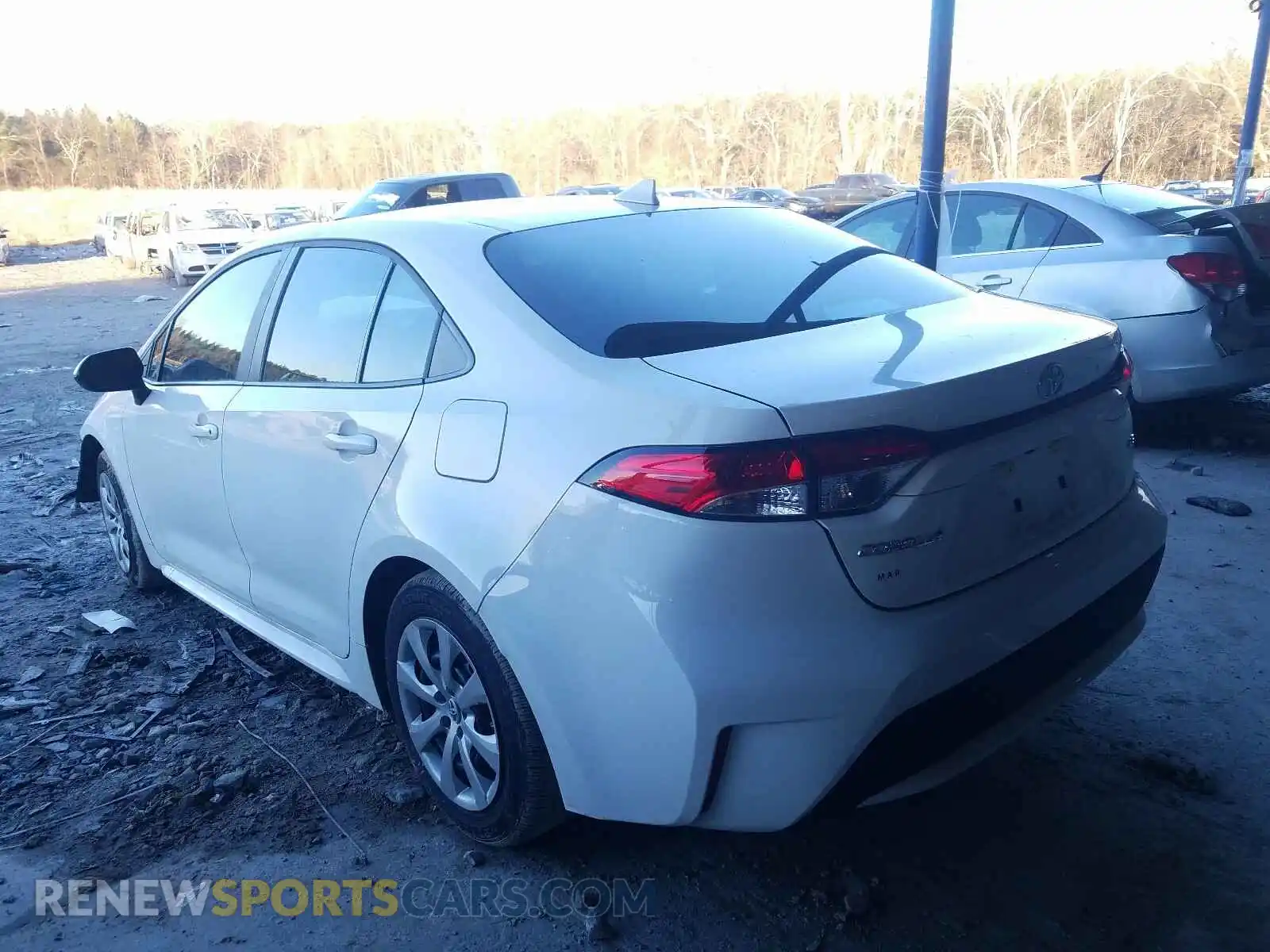 3 Photograph of a damaged car 5YFEPRAE8LP078861 TOYOTA COROLLA 2020