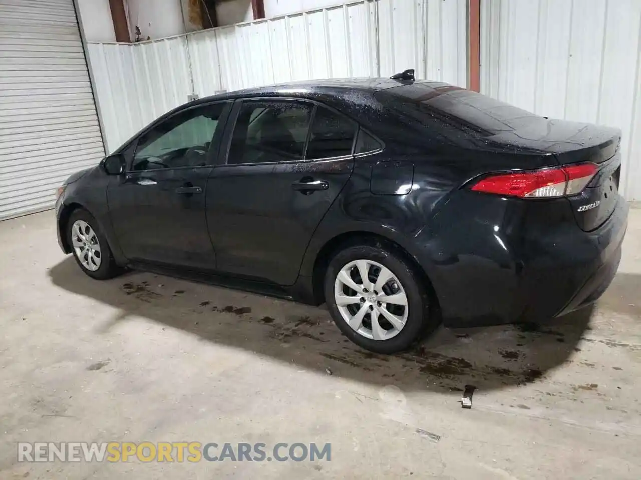 2 Photograph of a damaged car 5YFEPRAE8LP089827 TOYOTA COROLLA 2020