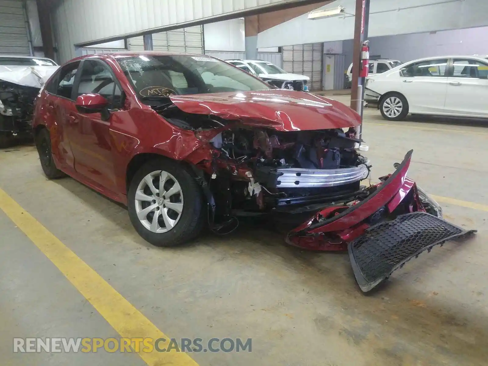 1 Photograph of a damaged car 5YFEPRAE8LP091061 TOYOTA COROLLA 2020