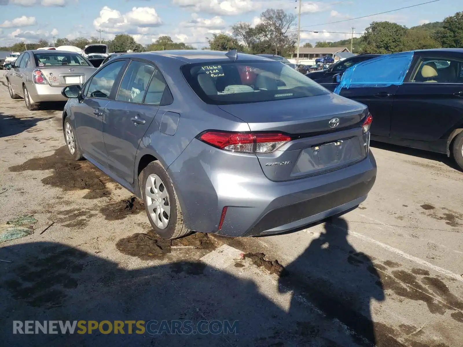 3 Фотография поврежденного автомобиля 5YFEPRAE8LP091139 TOYOTA COROLLA 2020