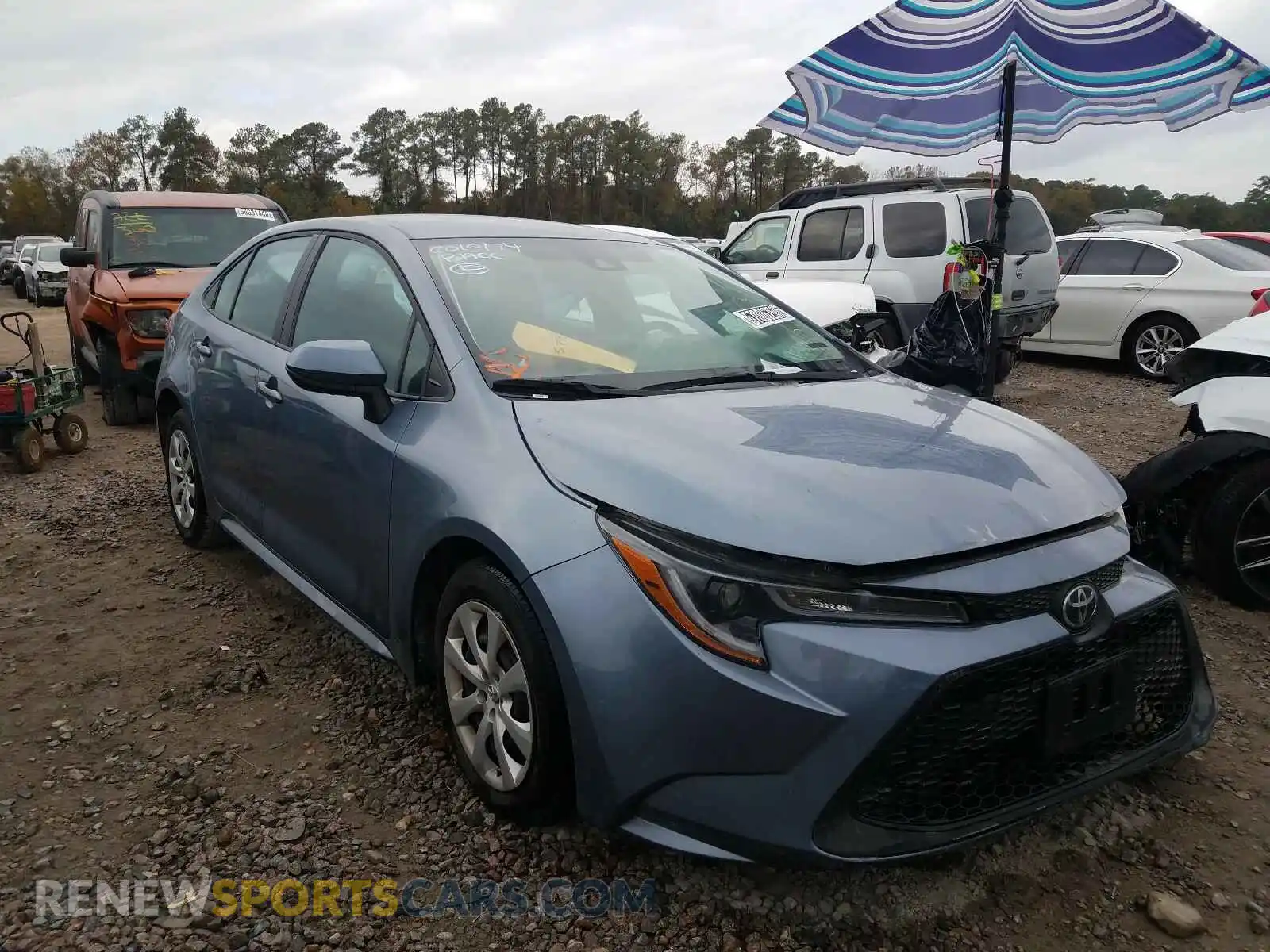 1 Photograph of a damaged car 5YFEPRAE8LP098768 TOYOTA COROLLA 2020
