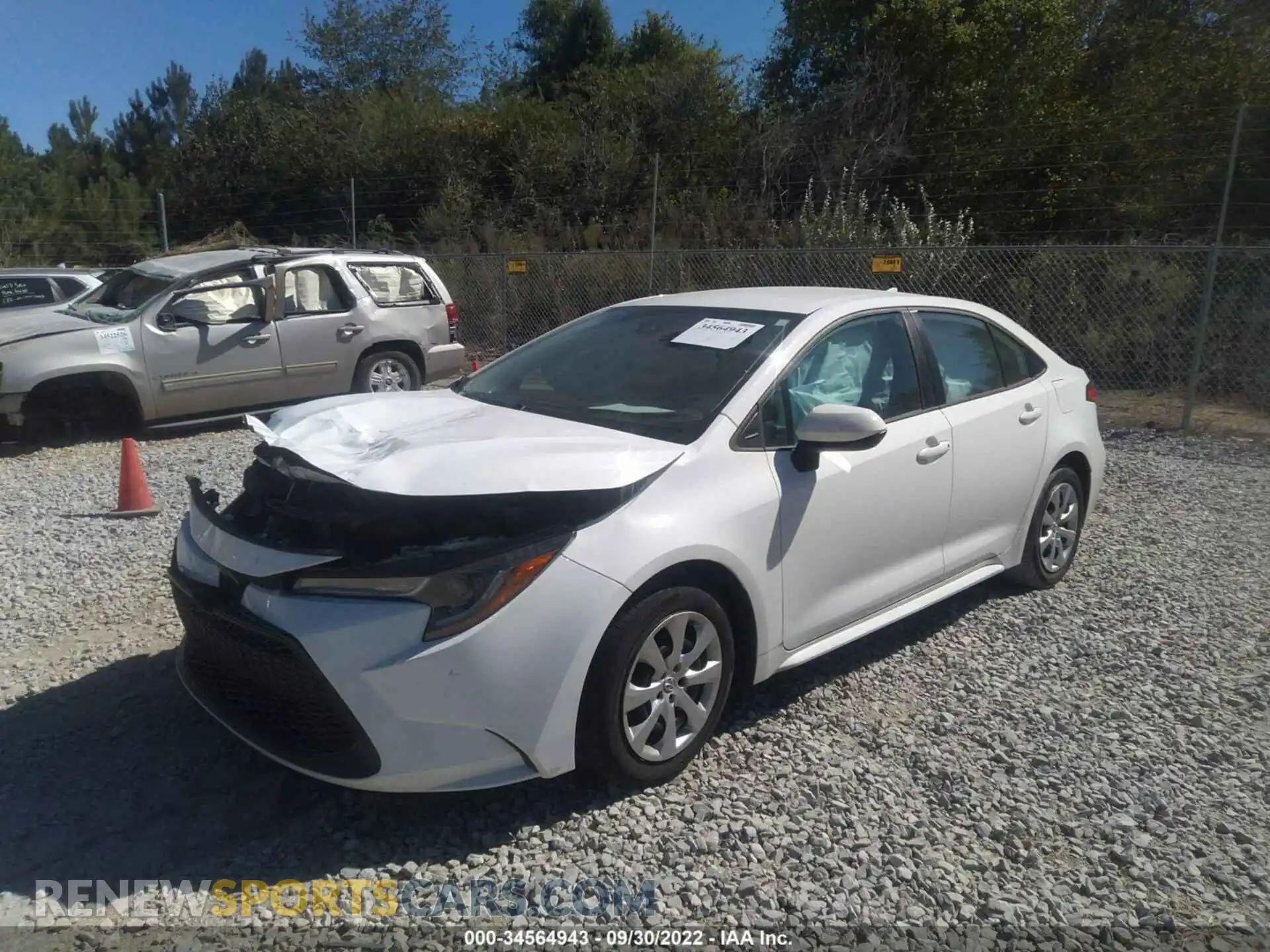 2 Photograph of a damaged car 5YFEPRAE8LP101538 TOYOTA COROLLA 2020