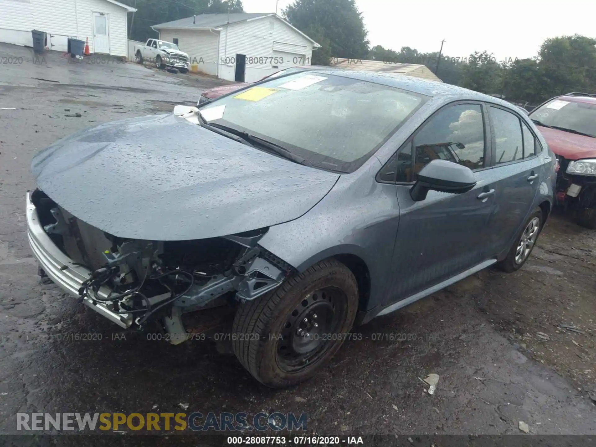 2 Photograph of a damaged car 5YFEPRAE8LP101572 TOYOTA COROLLA 2020