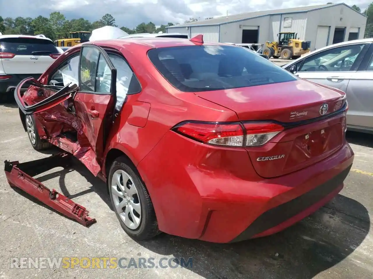 3 Photograph of a damaged car 5YFEPRAE8LP101927 TOYOTA COROLLA 2020