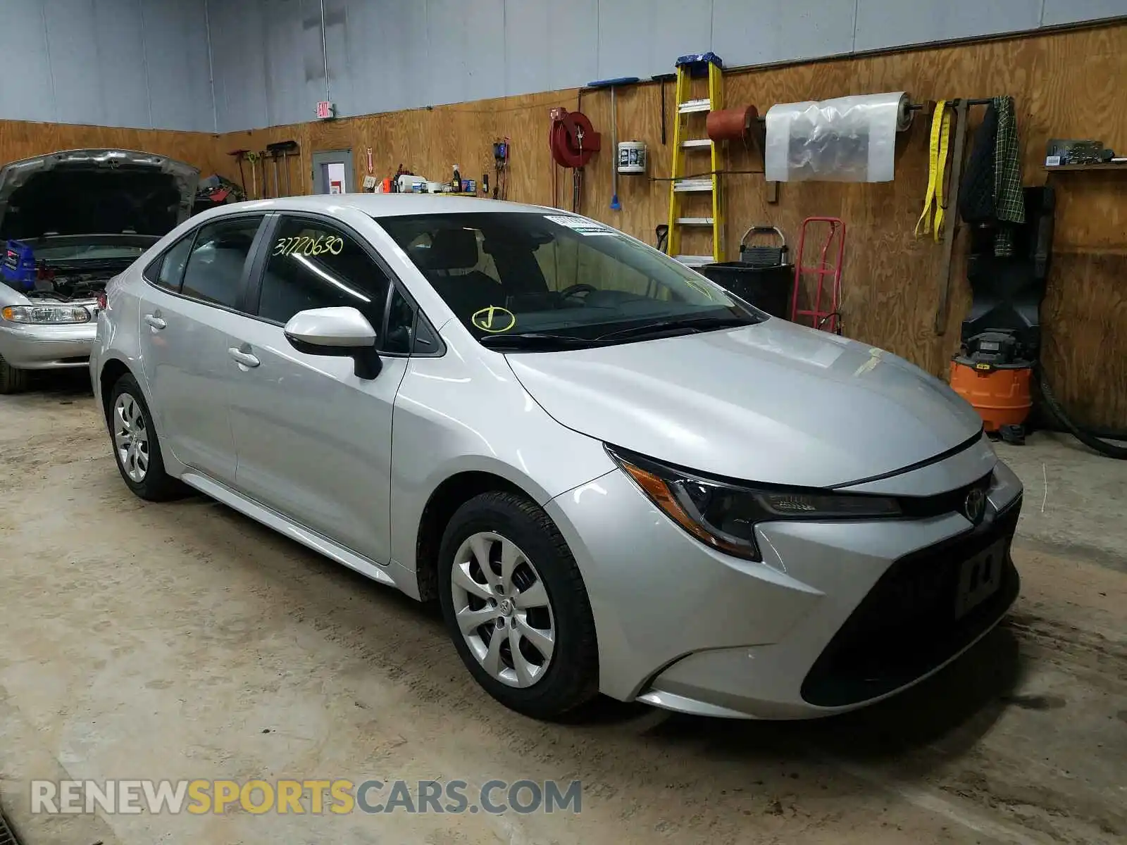 1 Photograph of a damaged car 5YFEPRAE8LP108912 TOYOTA COROLLA 2020