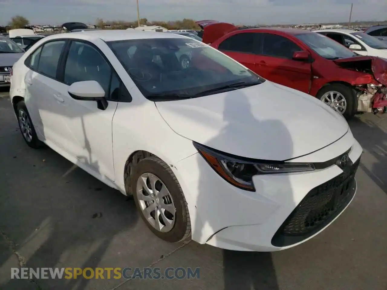 1 Photograph of a damaged car 5YFEPRAE8LP109221 TOYOTA COROLLA 2020