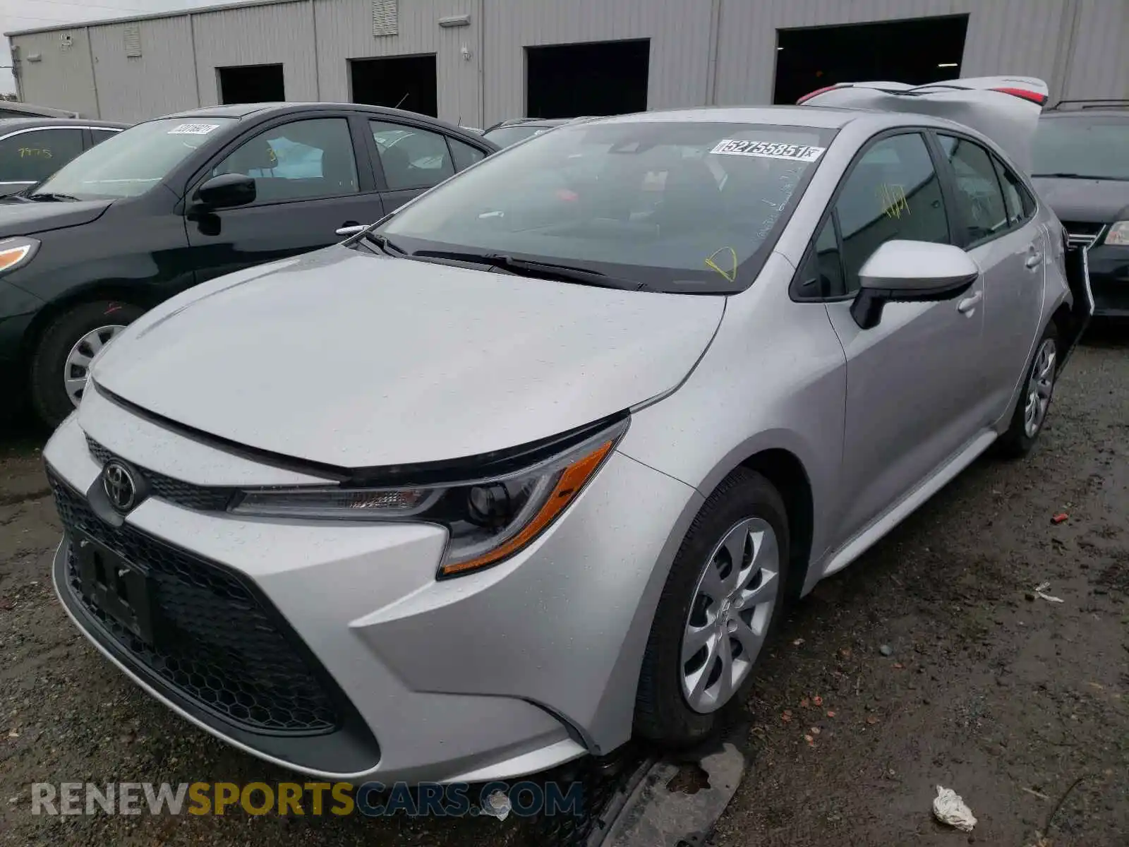 2 Photograph of a damaged car 5YFEPRAE8LP110739 TOYOTA COROLLA 2020