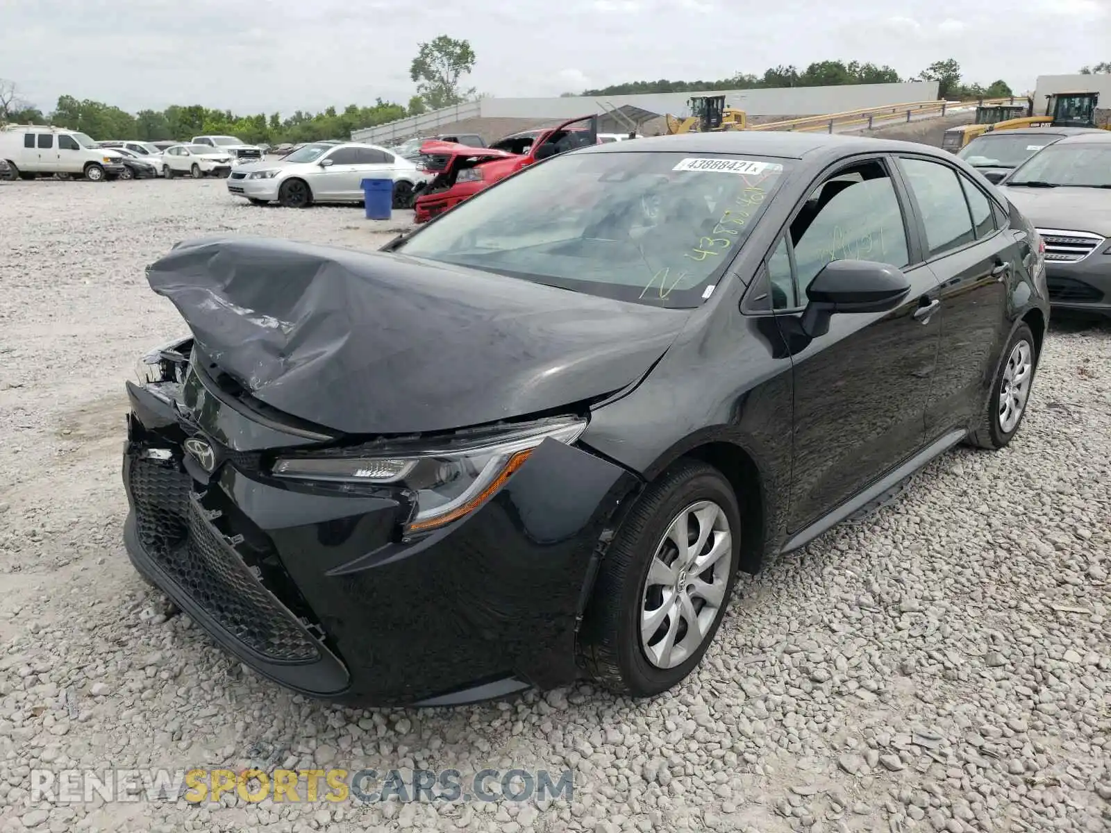 2 Photograph of a damaged car 5YFEPRAE8LP114550 TOYOTA COROLLA 2020