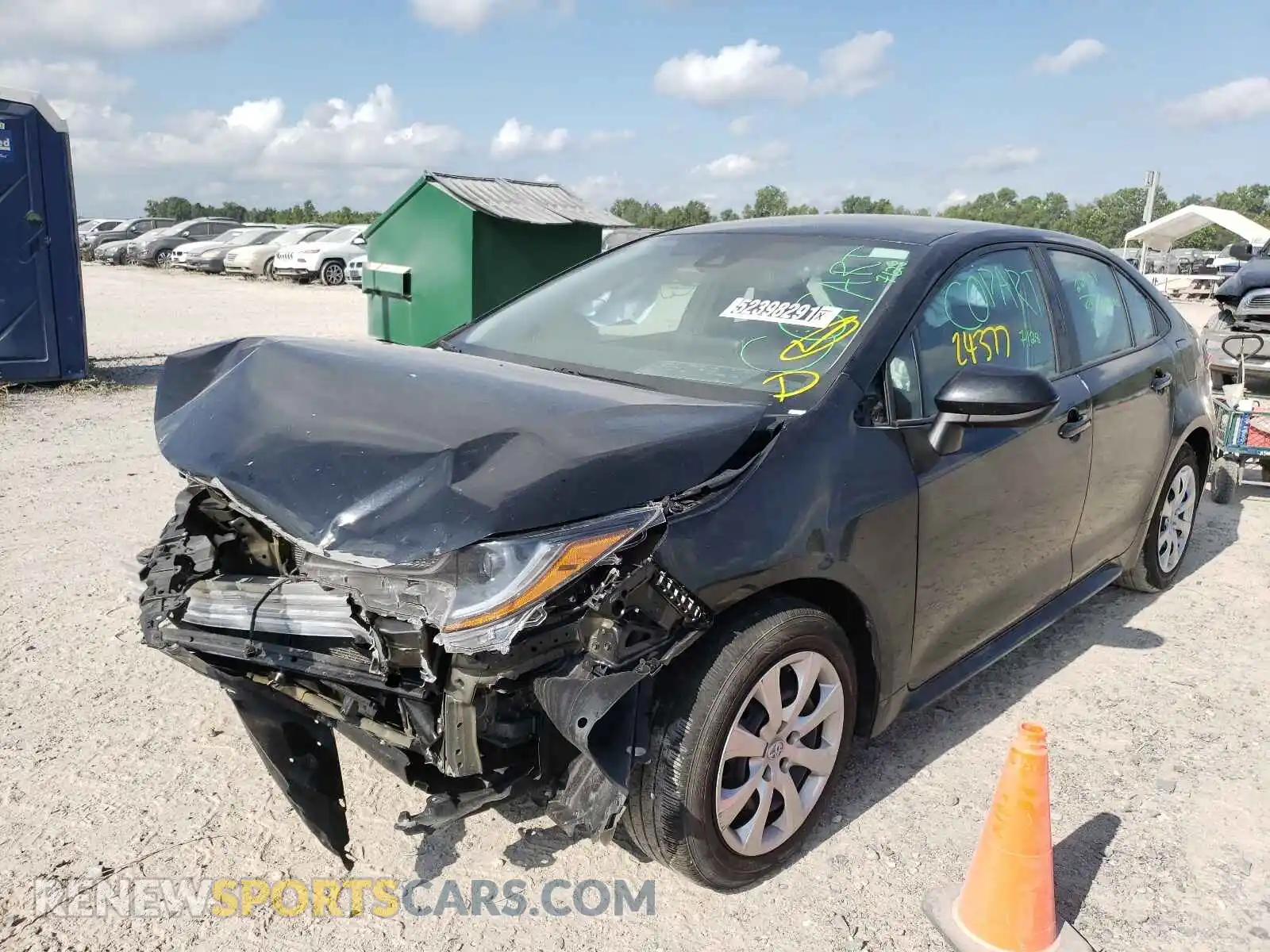 2 Photograph of a damaged car 5YFEPRAE8LP115441 TOYOTA COROLLA 2020