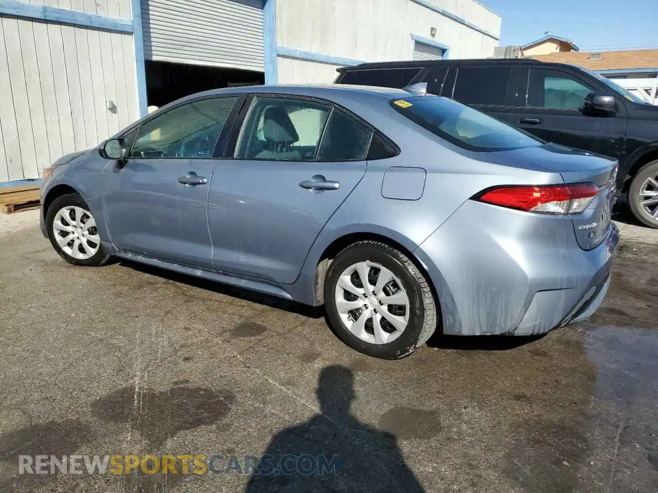 2 fotografías del automóvil dañado 5YFEPRAE8LP115651 TOYOTA COROLLA 2020