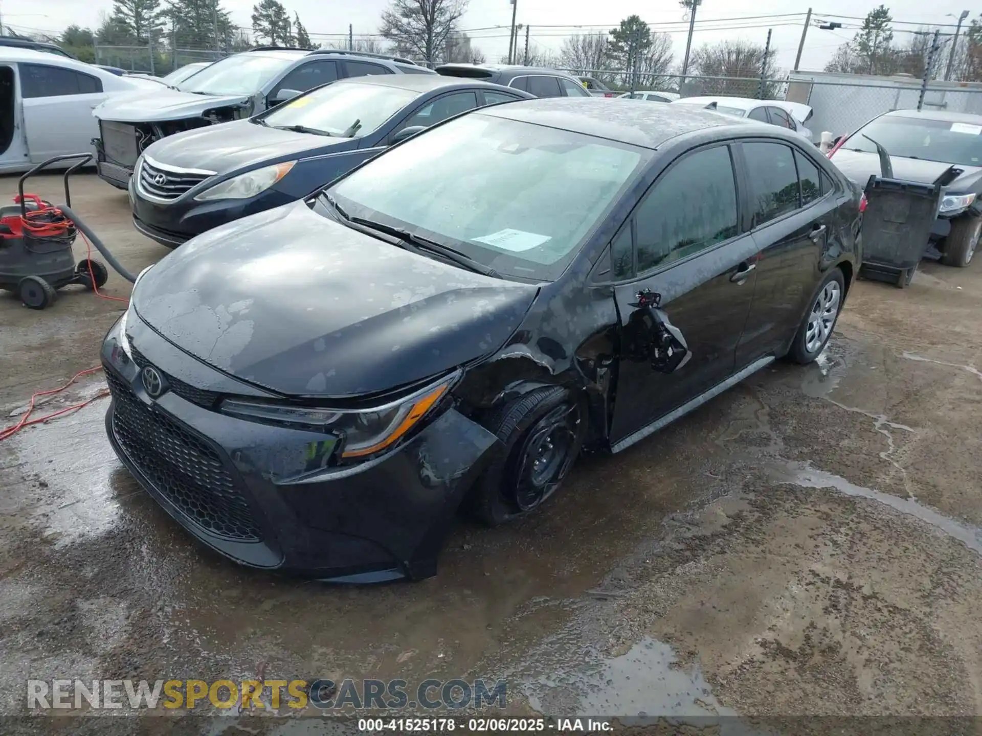 2 Photograph of a damaged car 5YFEPRAE8LP129663 TOYOTA COROLLA 2020