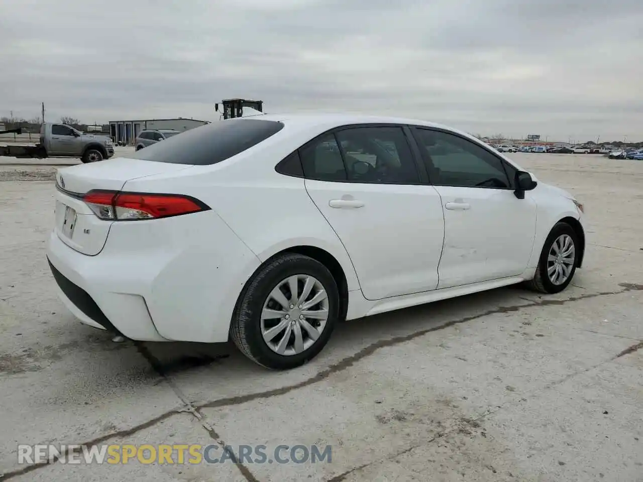 3 Photograph of a damaged car 5YFEPRAE8LP130974 TOYOTA COROLLA 2020
