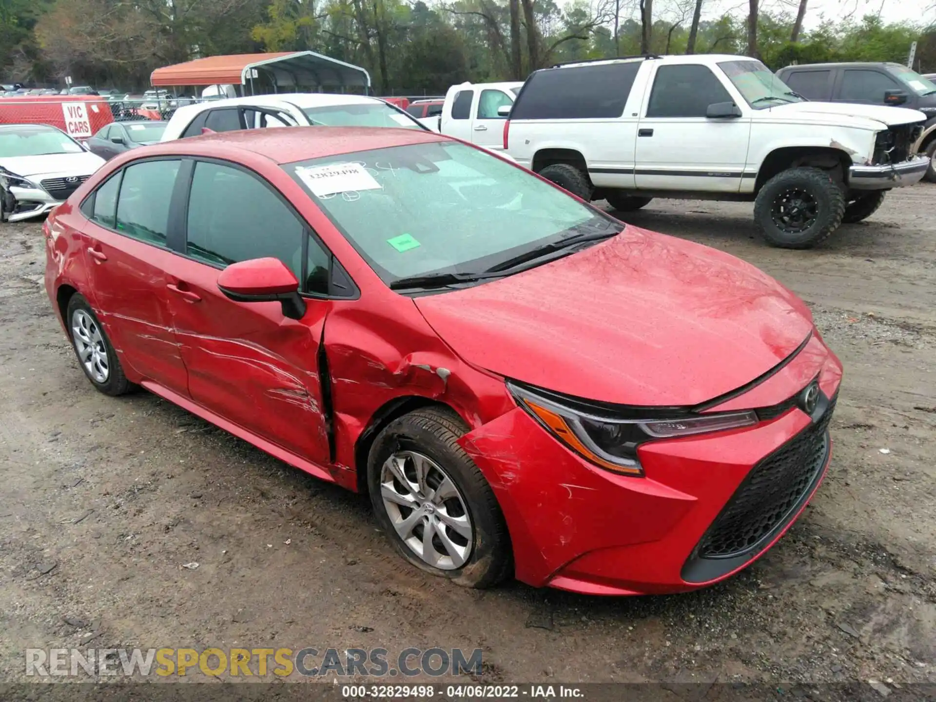 1 Photograph of a damaged car 5YFEPRAE8LP139934 TOYOTA COROLLA 2020