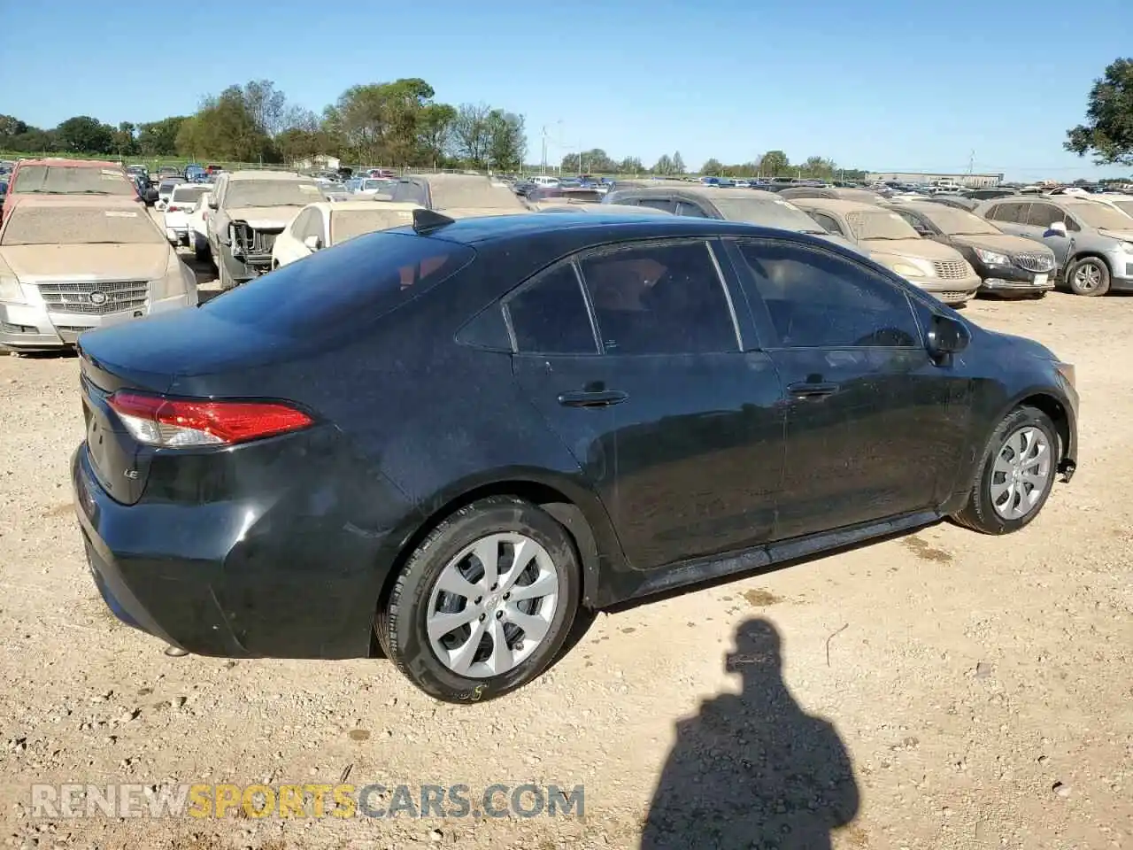 3 Photograph of a damaged car 5YFEPRAE9LP009547 TOYOTA COROLLA 2020