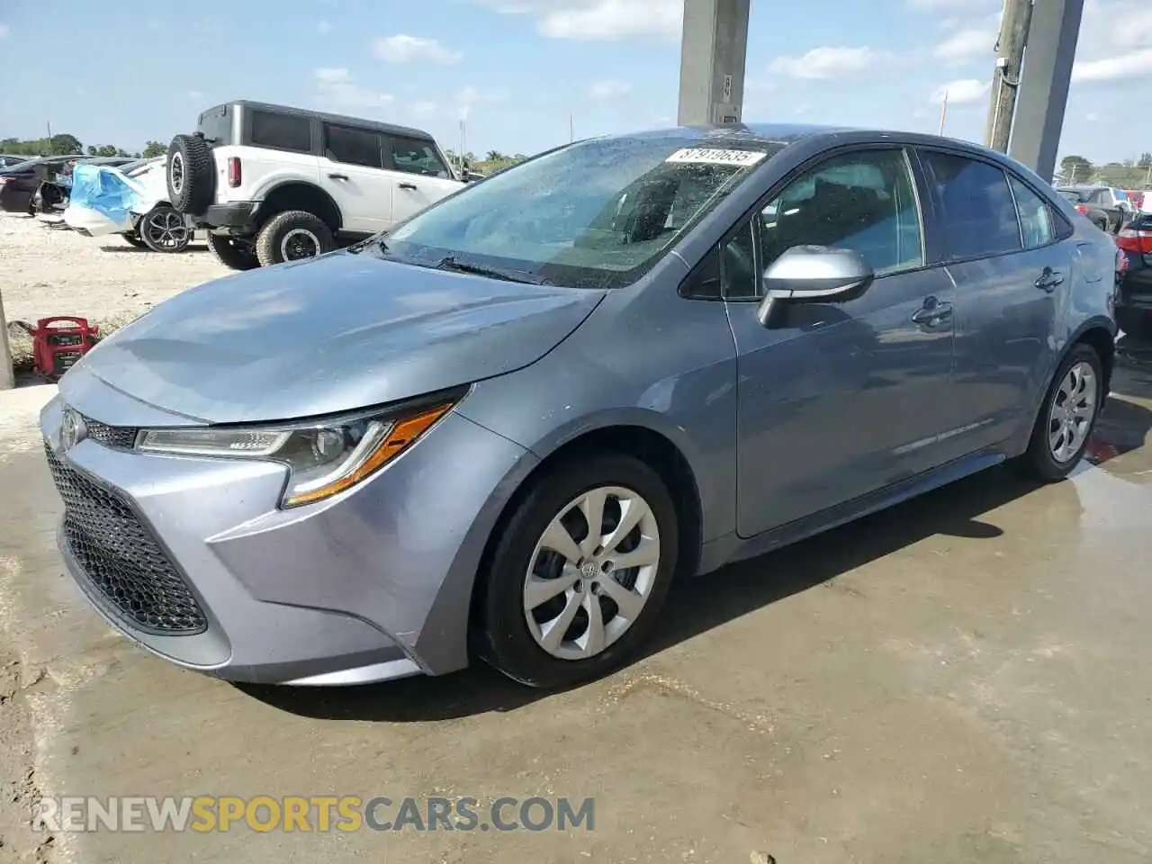 1 Photograph of a damaged car 5YFEPRAE9LP025022 TOYOTA COROLLA 2020