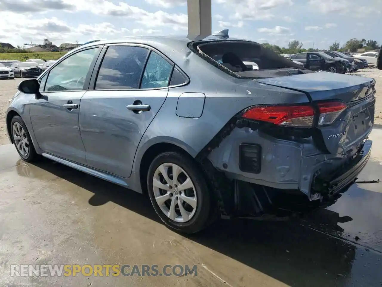 2 Photograph of a damaged car 5YFEPRAE9LP025022 TOYOTA COROLLA 2020