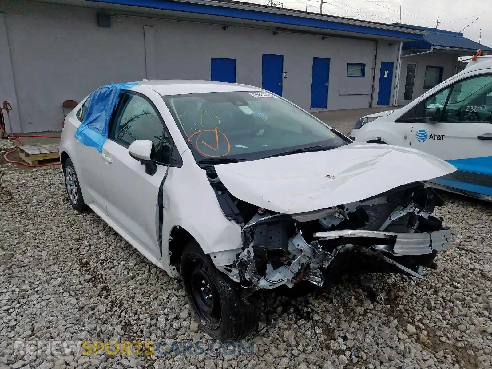 1 Photograph of a damaged car 5YFEPRAE9LP025554 TOYOTA COROLLA 2020