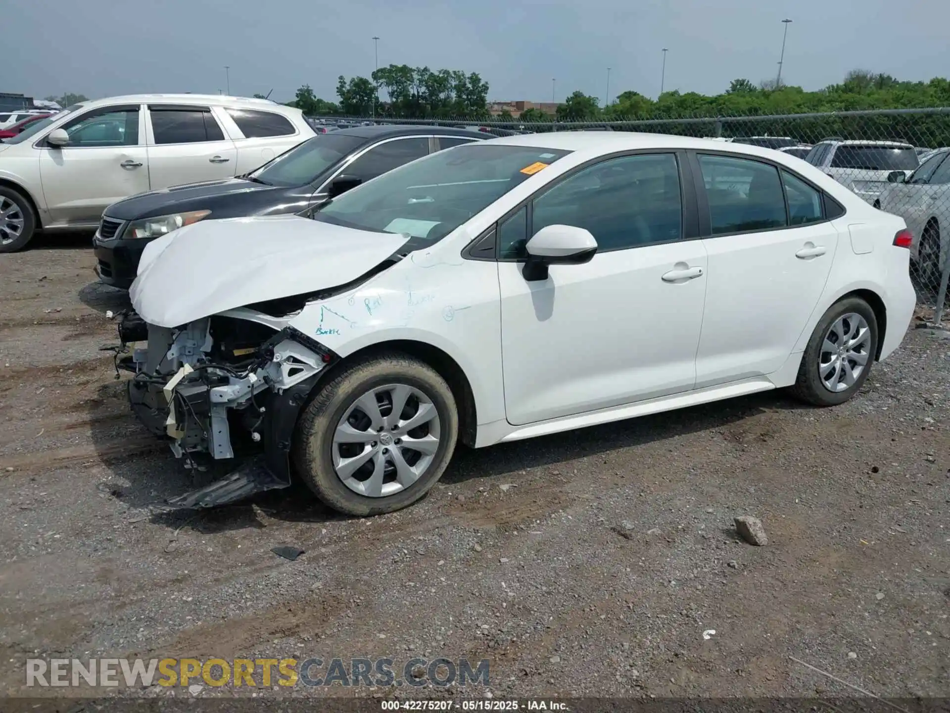 2 Photograph of a damaged car 5YFEPRAE9LP031354 TOYOTA COROLLA 2020