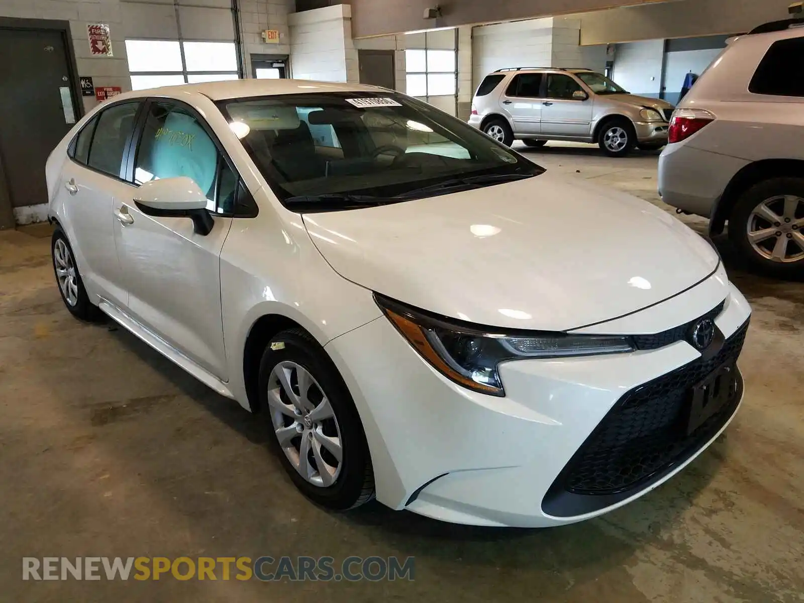 1 Photograph of a damaged car 5YFEPRAE9LP031547 TOYOTA COROLLA 2020