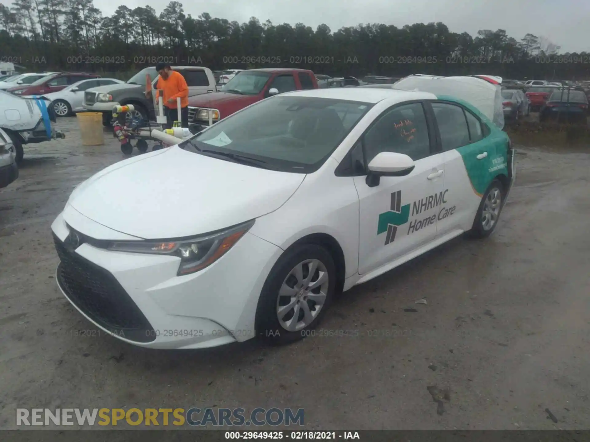 2 Photograph of a damaged car 5YFEPRAE9LP043035 TOYOTA COROLLA 2020
