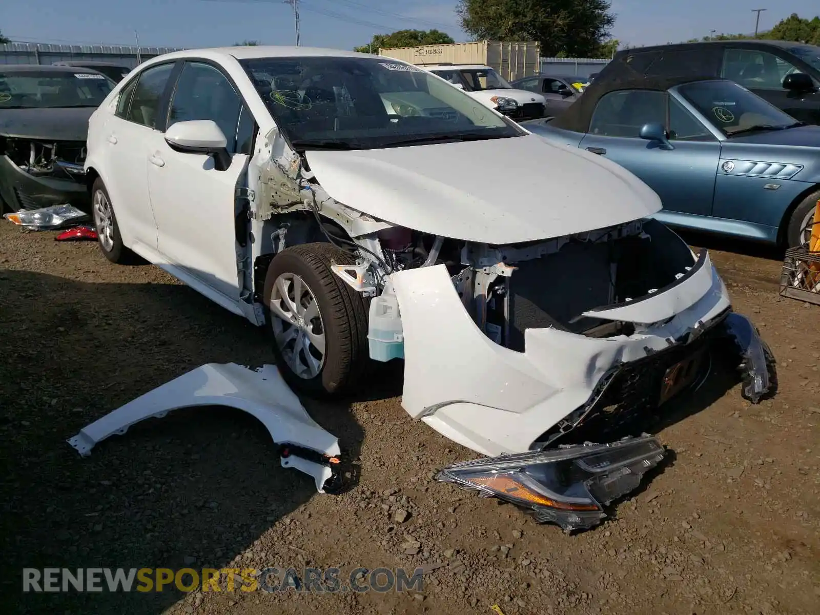 1 Photograph of a damaged car 5YFEPRAE9LP047425 TOYOTA COROLLA 2020