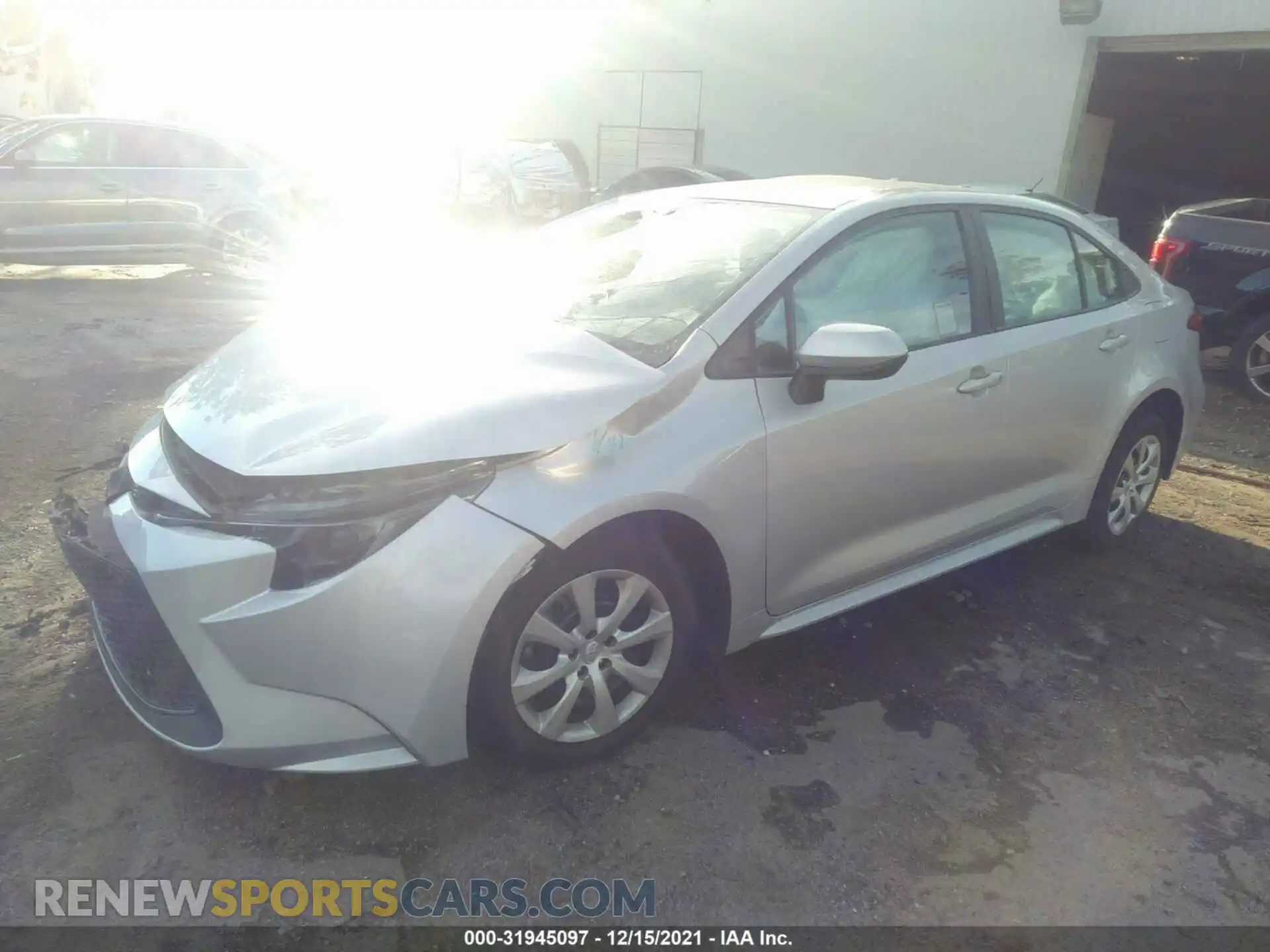 2 Photograph of a damaged car 5YFEPRAE9LP047988 TOYOTA COROLLA 2020
