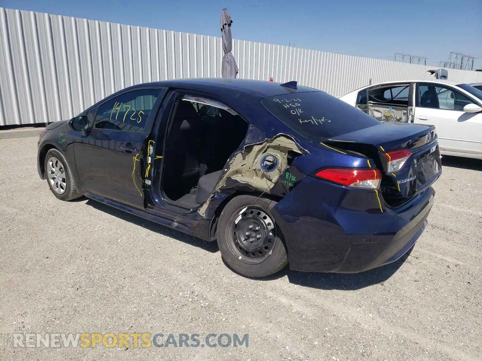 3 Photograph of a damaged car 5YFEPRAE9LP050552 TOYOTA COROLLA 2020