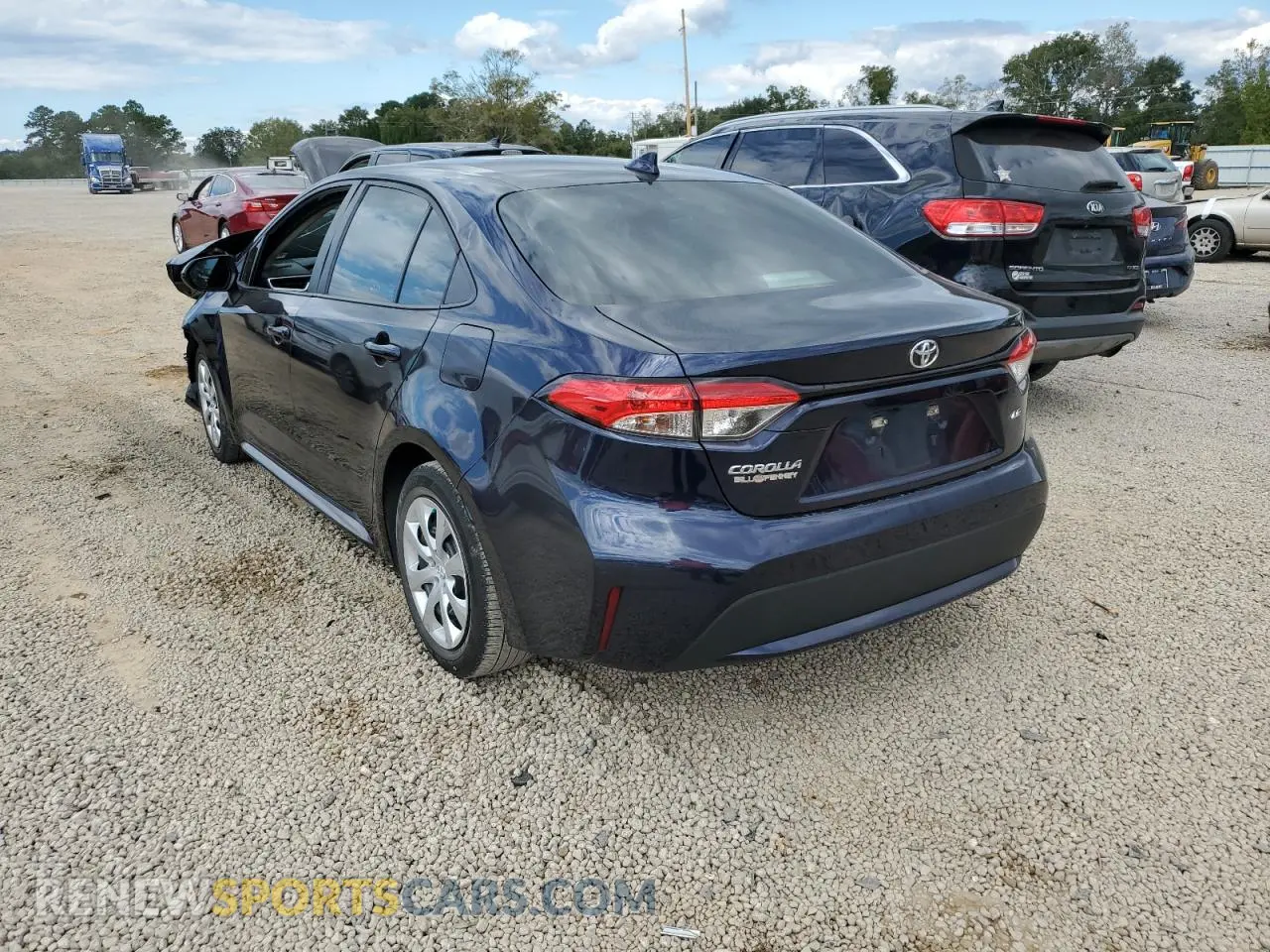 3 Photograph of a damaged car 5YFEPRAE9LP053192 TOYOTA COROLLA 2020