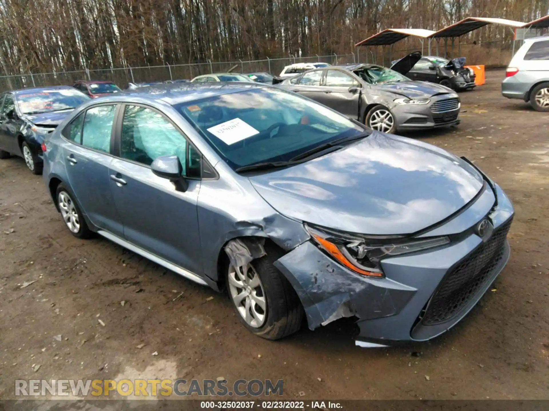 1 Photograph of a damaged car 5YFEPRAE9LP055802 TOYOTA COROLLA 2020