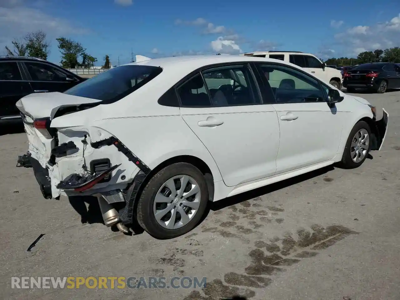 3 Photograph of a damaged car 5YFEPRAE9LP067898 TOYOTA COROLLA 2020