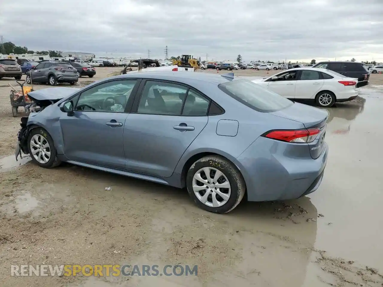 2 Photograph of a damaged car 5YFEPRAE9LP071434 TOYOTA COROLLA 2020