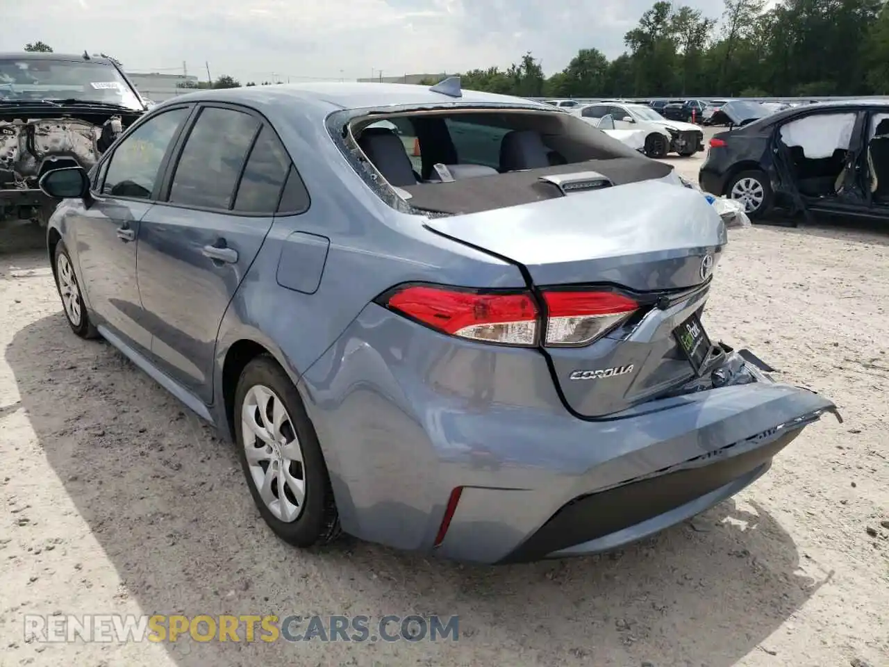 3 fotografías del automóvil dañado 5YFEPRAE9LP073457 TOYOTA COROLLA 2020